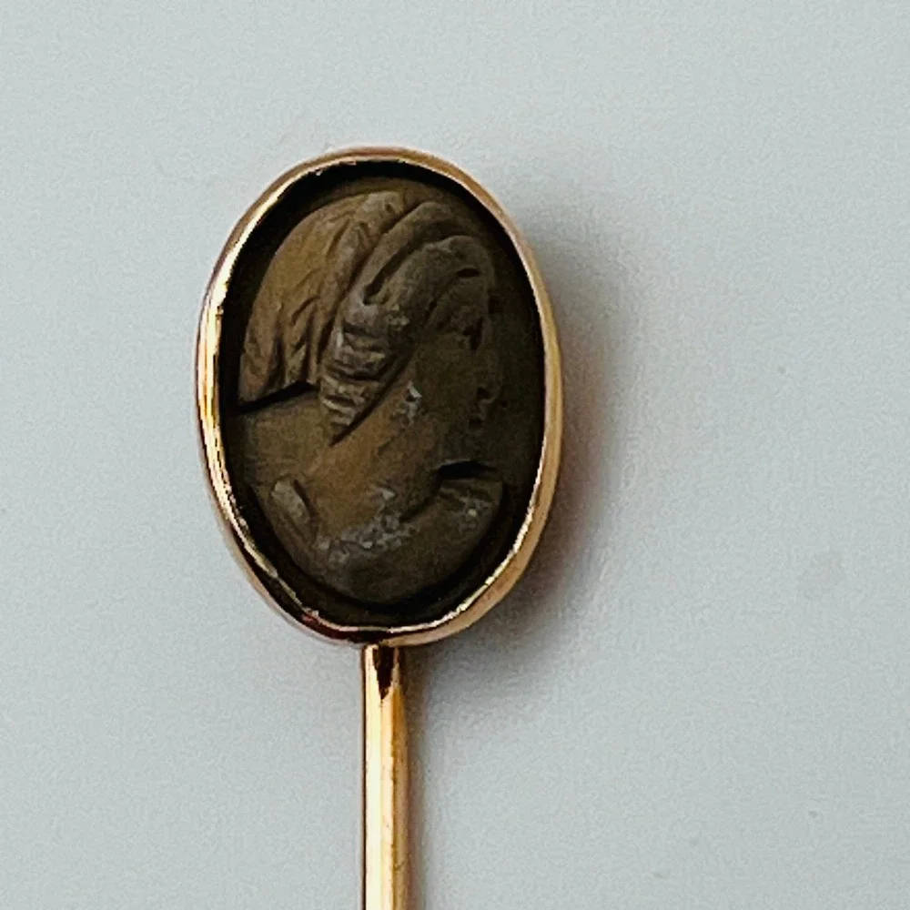 Antique 10K Lava Cameo Stick‎ Pin Gold Lady Portrait Hat Lapel Jewelry Brooch